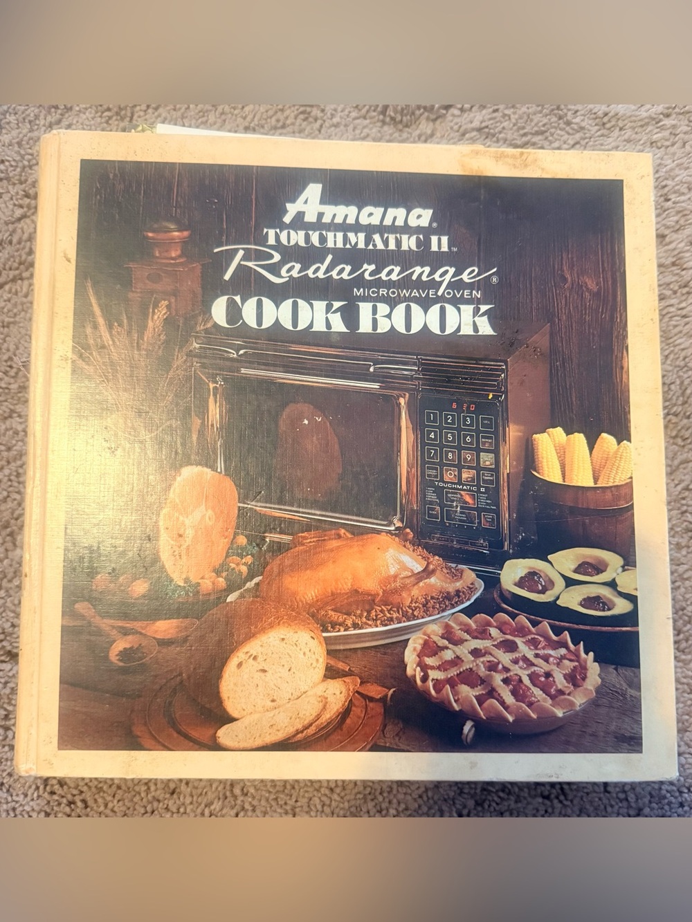 Amana Touchmatic II Radarange Microwave Oven Cookbook - Brown & Cream Cover